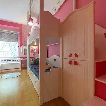 Luxoaza Apartment *