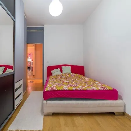 Luxoaza Apartment